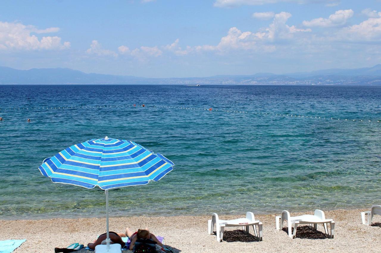 Apartments By The Sea Njivice, Krk - 5296 ภายนอก รูปภาพ