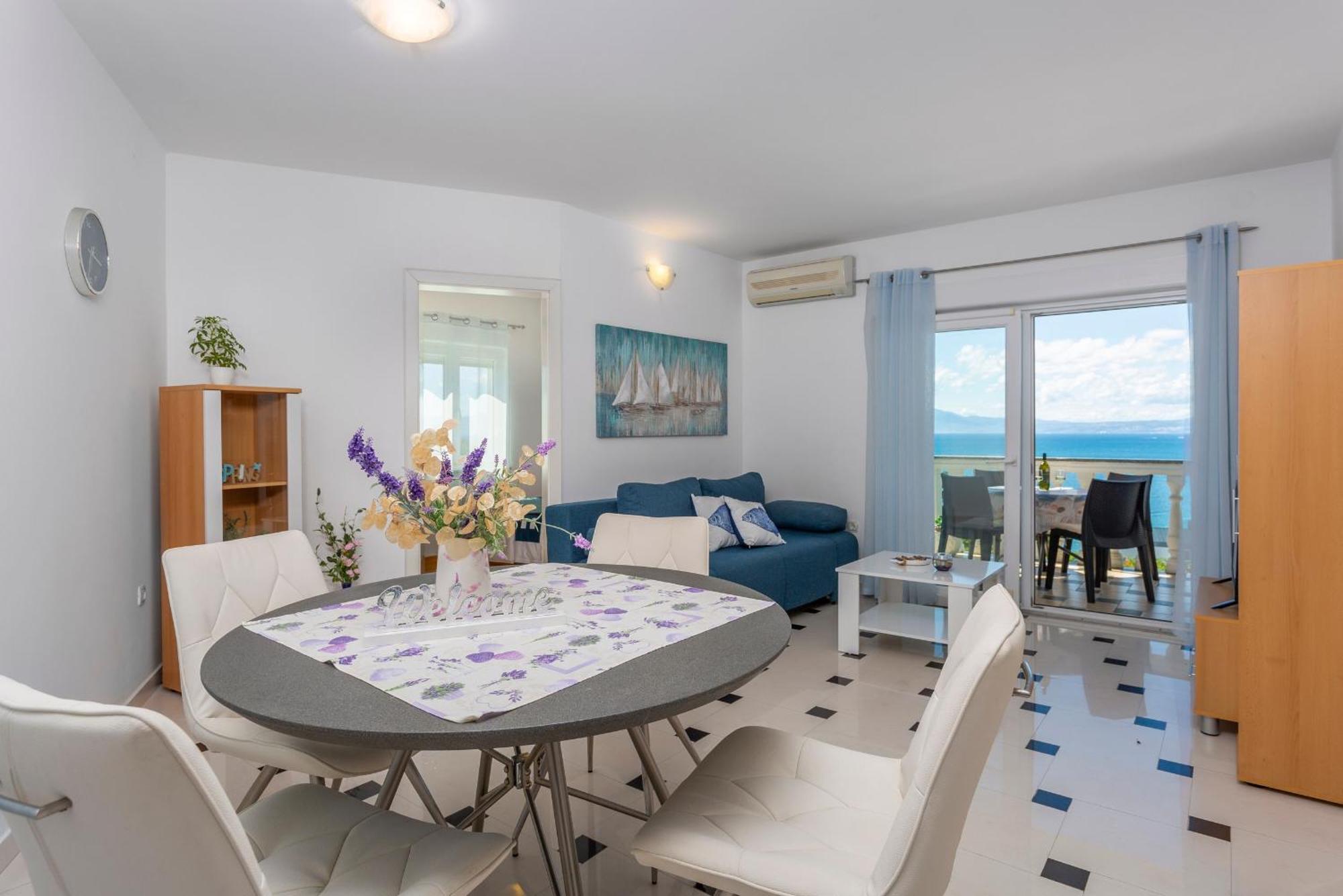 Apartments By The Sea Njivice, Krk - 5296 ห้อง รูปภาพ