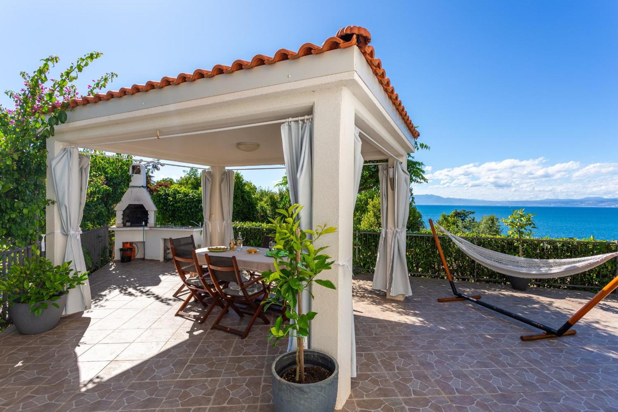 Apartments By The Sea Njivice, Krk - 5296 ภายนอก รูปภาพ