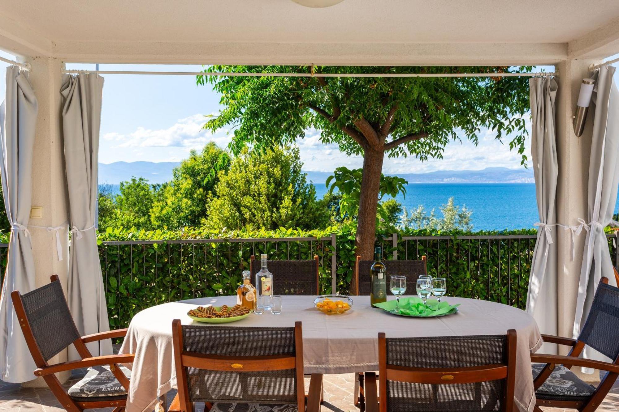 Apartments By The Sea Njivice, Krk - 5296 ภายนอก รูปภาพ
